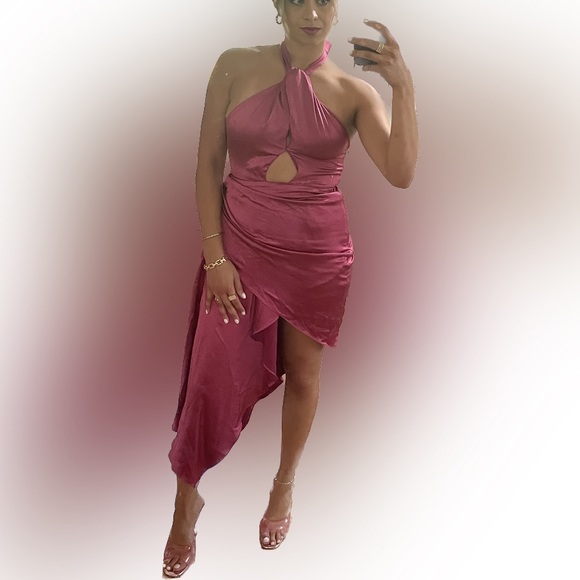 Revolve Wore once to a wedding. Beautiful silk ruby gown. Nice fit, flattering. - Picture 4 of 5